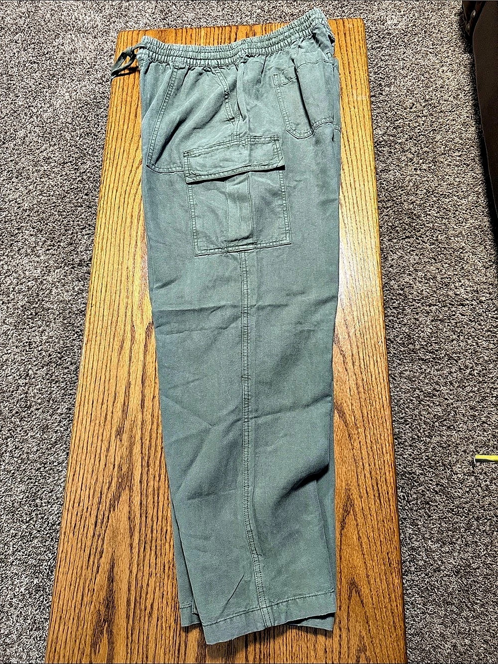aerie High Waisted Go-For-It Baggy Cargo Pant Cargo Jogger Pants in Green Size L